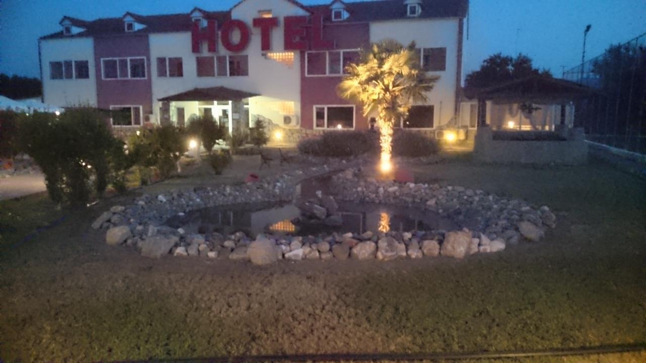 Hotel Konstantina Rodopoli 외부 사진